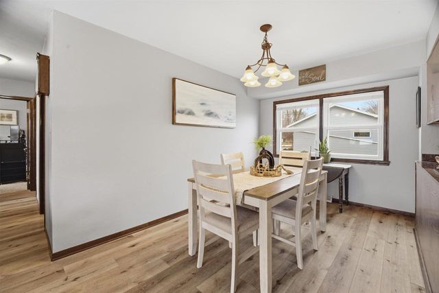 325 QUINCY AVENUE, Omro, WI 54963