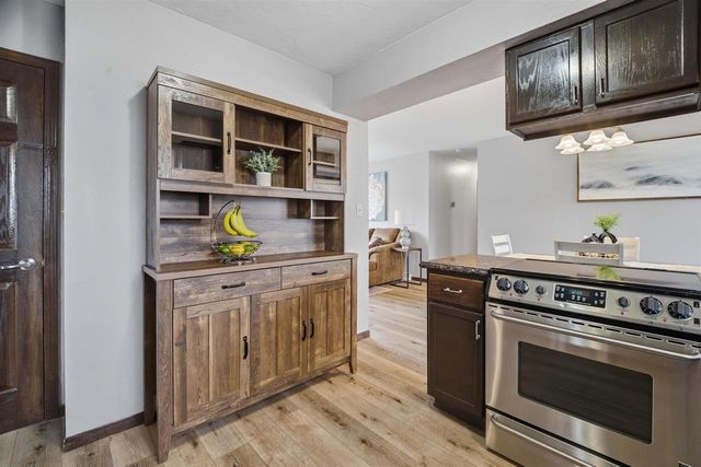 325 QUINCY AVENUE, Omro, WI 54963