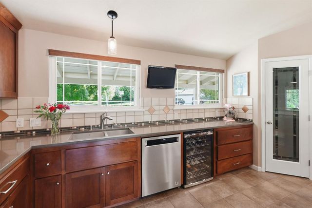 4524 Argonaut Way, Sacramento, CA 95864