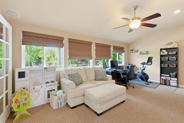 4524 Argonaut Way, Sacramento, CA 95864