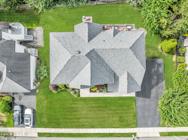 621 Windcrest Court, Brick, NJ 08724