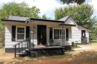 1014 W logan Avenue, Guthrie, OK 73044