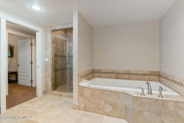 606 Sandpoint Ave, Sandpoint, ID 83864