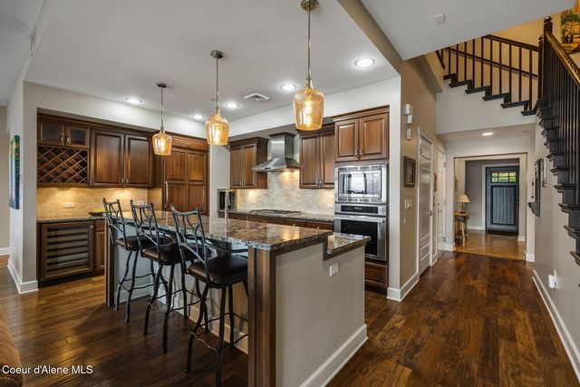 606 Sandpoint Ave, Sandpoint, ID 83864