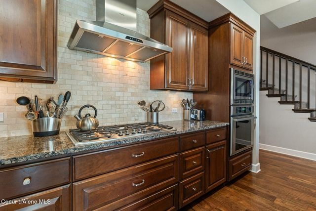 606 Sandpoint Ave, Sandpoint, ID 83864