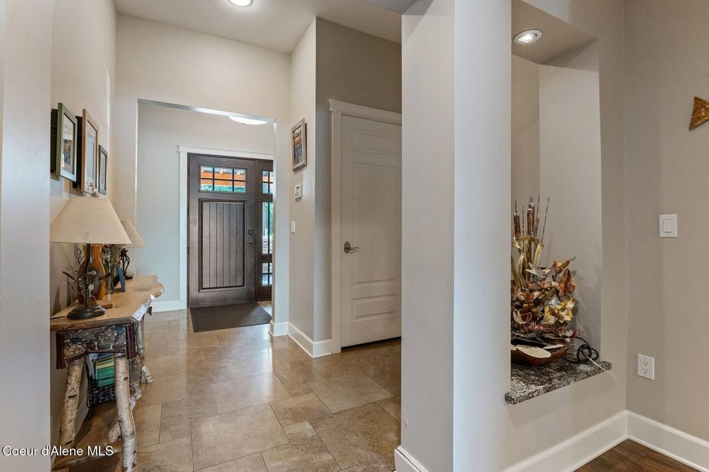 606 Sandpoint Ave, Sandpoint, ID 83864 photo 4