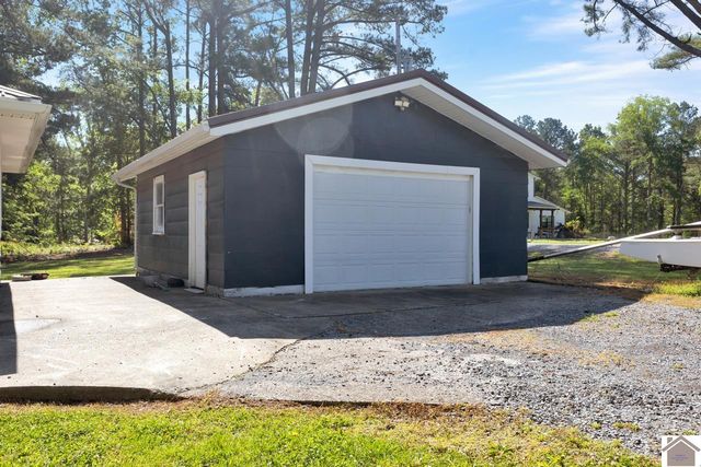730 Tubbs Road, Benton, KY 42025