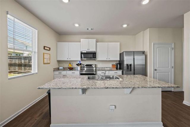 178 Starbuck Parkway, Pendergrass, GA 30567