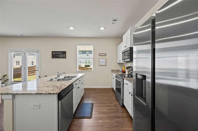 178 Starbuck Parkway, Pendergrass, GA 30567