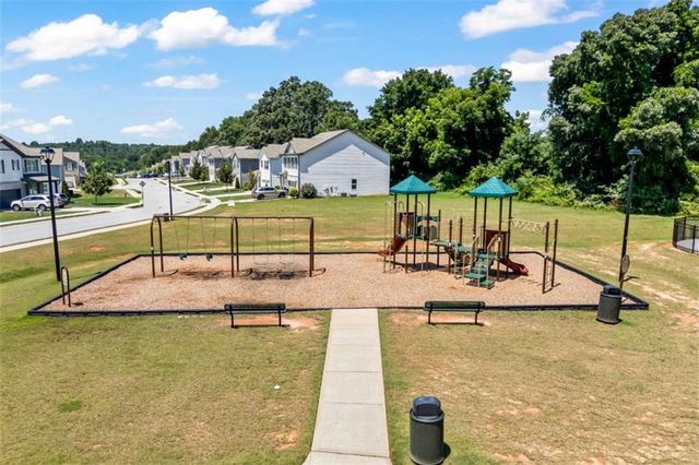178 Starbuck Parkway, Pendergrass, GA 30567
