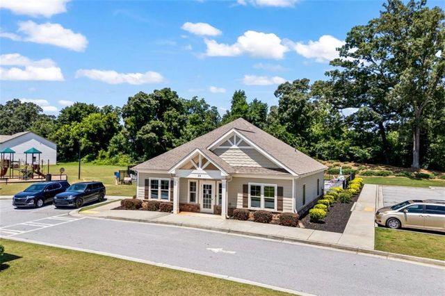 178 Starbuck Parkway, Pendergrass, GA 30567