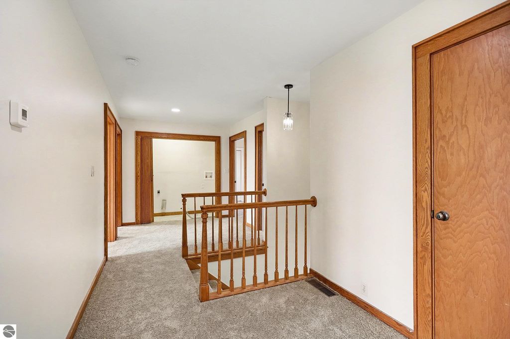 Image 21 of property listing at 6386 E Washington, Ithaca, MI 48847