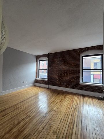 604 Essex St. 205, Lynn, MA 01901