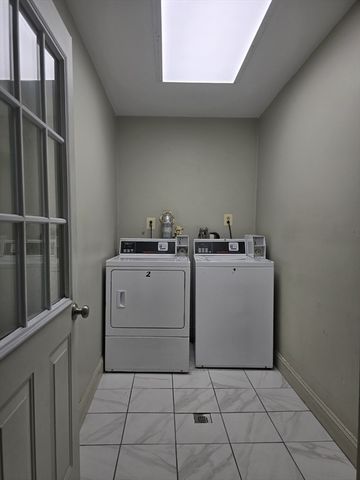 604 Essex St. 205, Lynn, MA 01901