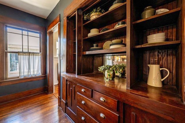 1921 5th Avenue, Fort Worth, TX 76110