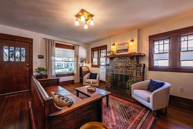 1921 5th Avenue, Fort Worth, TX 76110