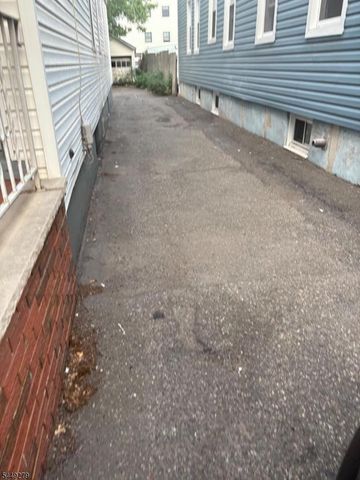 954 Madison Ave 2, Elizabeth City, NJ 07201
