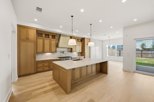 715 Merrill Street, Houston, TX 77009