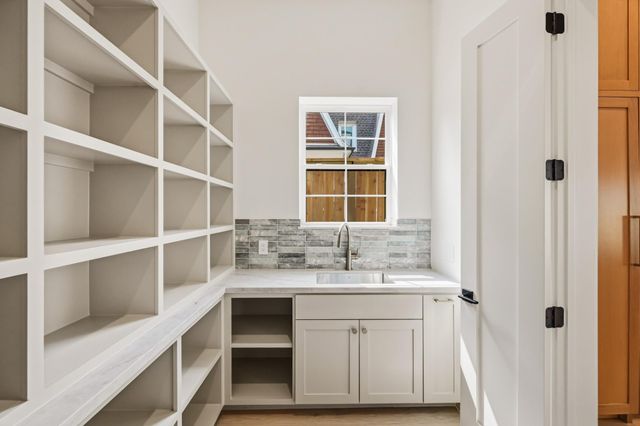 715 Merrill Street, Houston, TX 77009