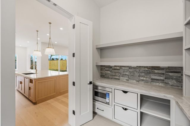 715 Merrill Street, Houston, TX 77009