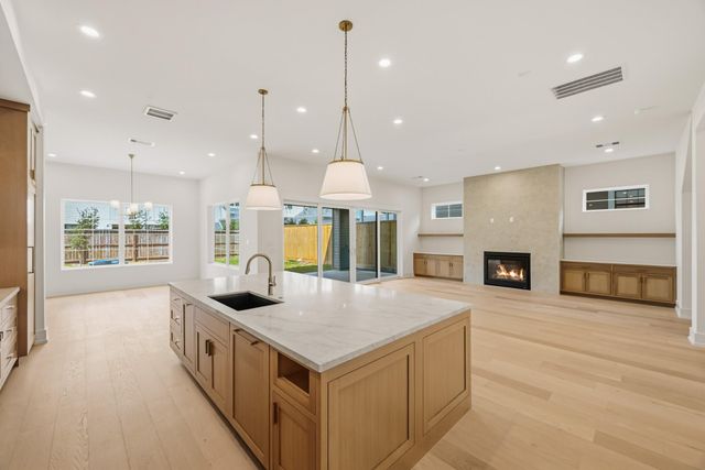 715 Merrill Street, Houston, TX 77009