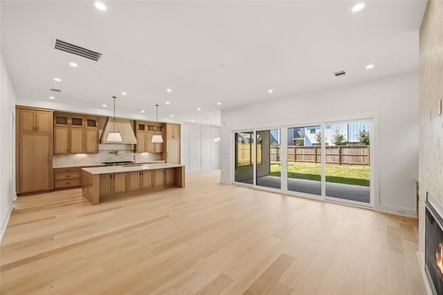 715 Merrill Street, Houston, TX 77009