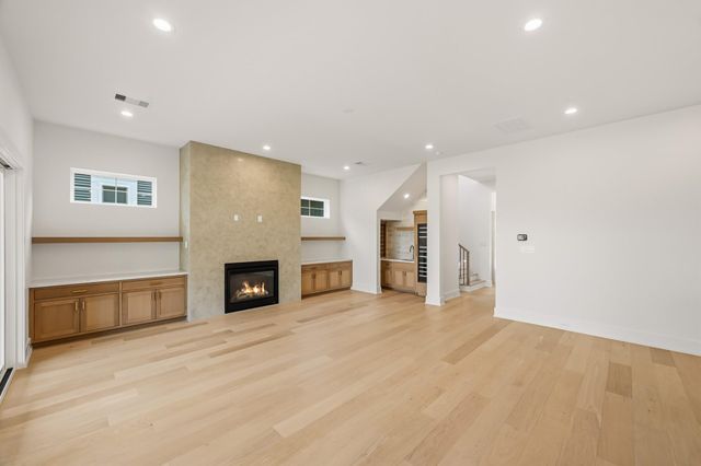 715 Merrill Street, Houston, TX 77009