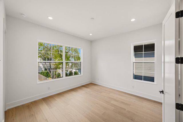 715 Merrill Street, Houston, TX 77009