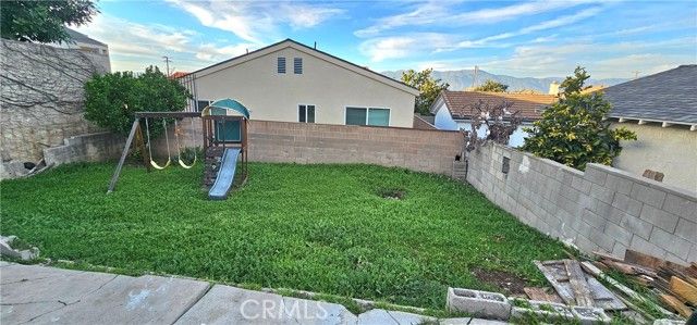 325 Russell Avenue, Monterey Park, CA 91755