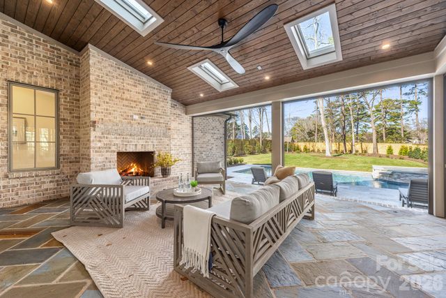 1020 Jefferson Drive, Charlotte, NC 28270