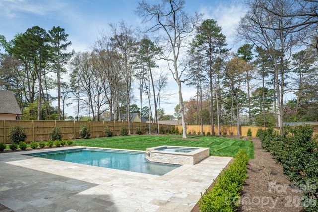 1020 Jefferson Drive, Charlotte, NC 28270