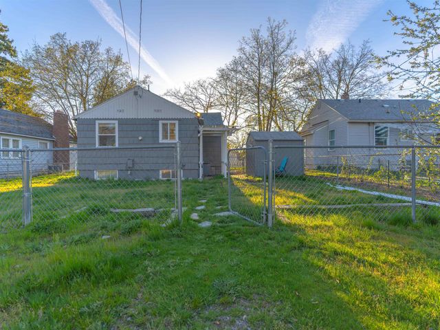 3614 N Madison St, Spokane, WA 99205