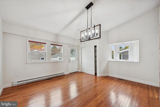 326 DEAN ST, West Chester, PA 19382