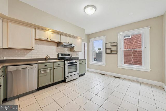 326 DEAN ST, West Chester, PA 19382