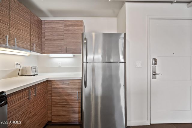 535 W THOMAS Road 212, Phoenix, AZ 85013