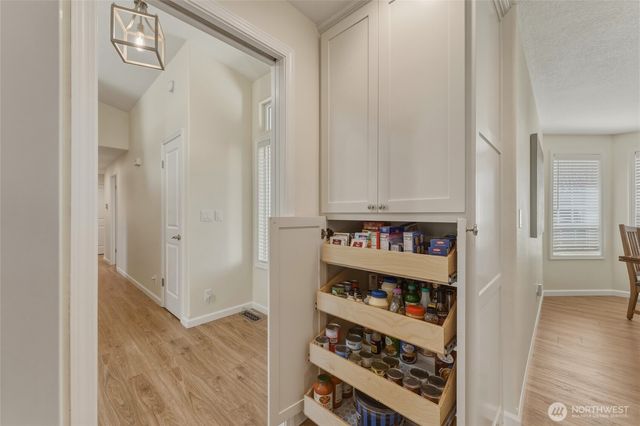 2021 Gemstone Drive, Walla Walla, WA 99362