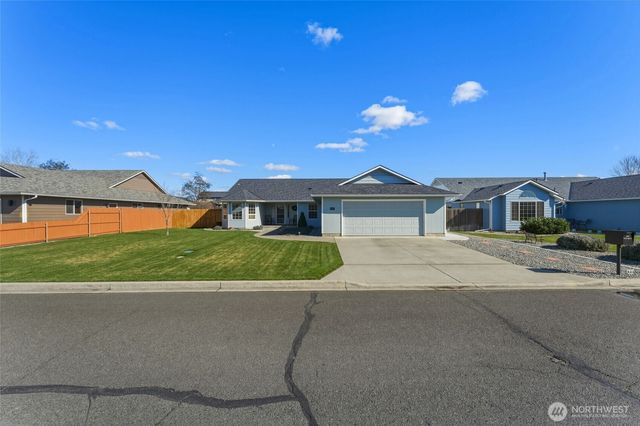 2021 Gemstone Drive, Walla Walla, WA 99362