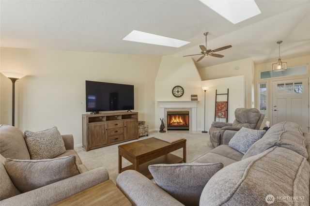 2021 Gemstone Drive, Walla Walla, WA 99362