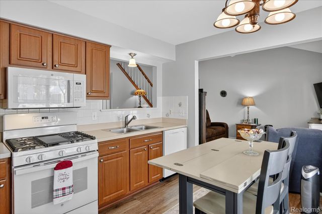 43674 Christopher Court, Canton Charter Township, MI 48188