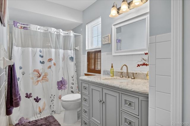 43674 Christopher Court, Canton Charter Township, MI 48188