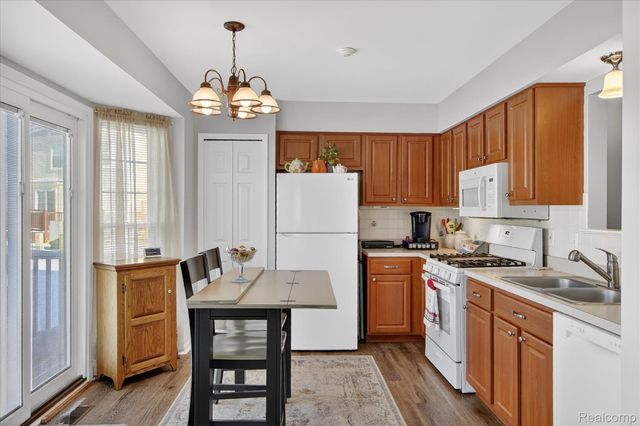 43674 Christopher Court, Canton Charter Township, MI 48188