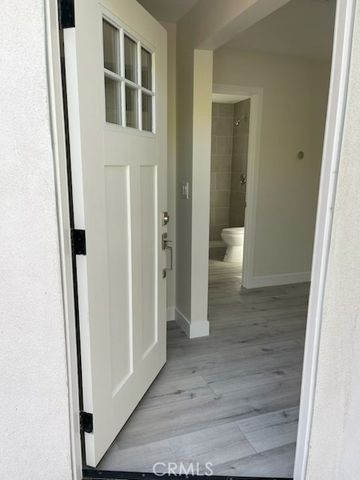 7019 Geyser Avenue, Reseda (los Angeles), CA 91335