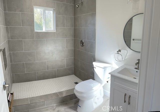 7019 Geyser Avenue, Reseda (los Angeles), CA 91335