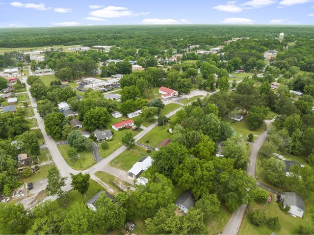 767 Georgia Ave, S, Parsons, TN 38363