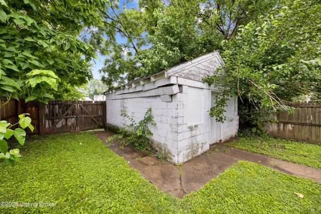 1819 W Oak St, Louisville, KY 40210
