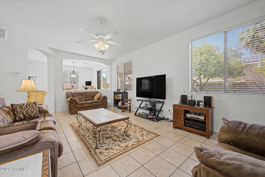 460 W EBONY Way, Chandler, AZ 85248 — photo 4
