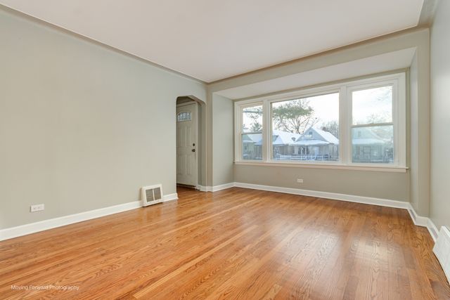 8367 S Baltimore Avenue, Chicago, IL 60617