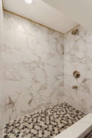 8367 S Baltimore Avenue, Chicago, IL 60617