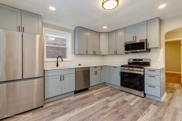 8367 S Baltimore Avenue, Chicago, IL 60617