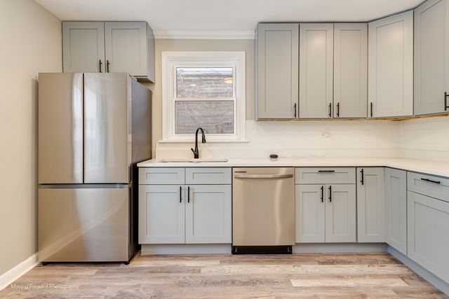 8367 S Baltimore Avenue, Chicago, IL 60617